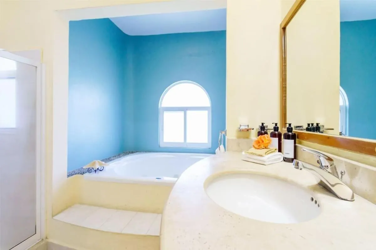 Perfect Villa With Pool Access And Close To The Beach Playa del Carmen