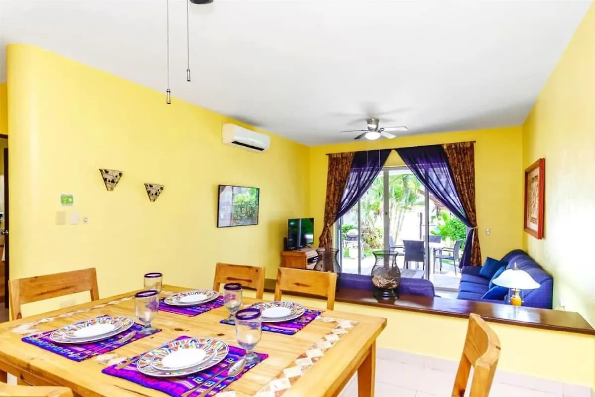 Perfect Villa With Pool Access And Close To The Beach Playa del Carmen