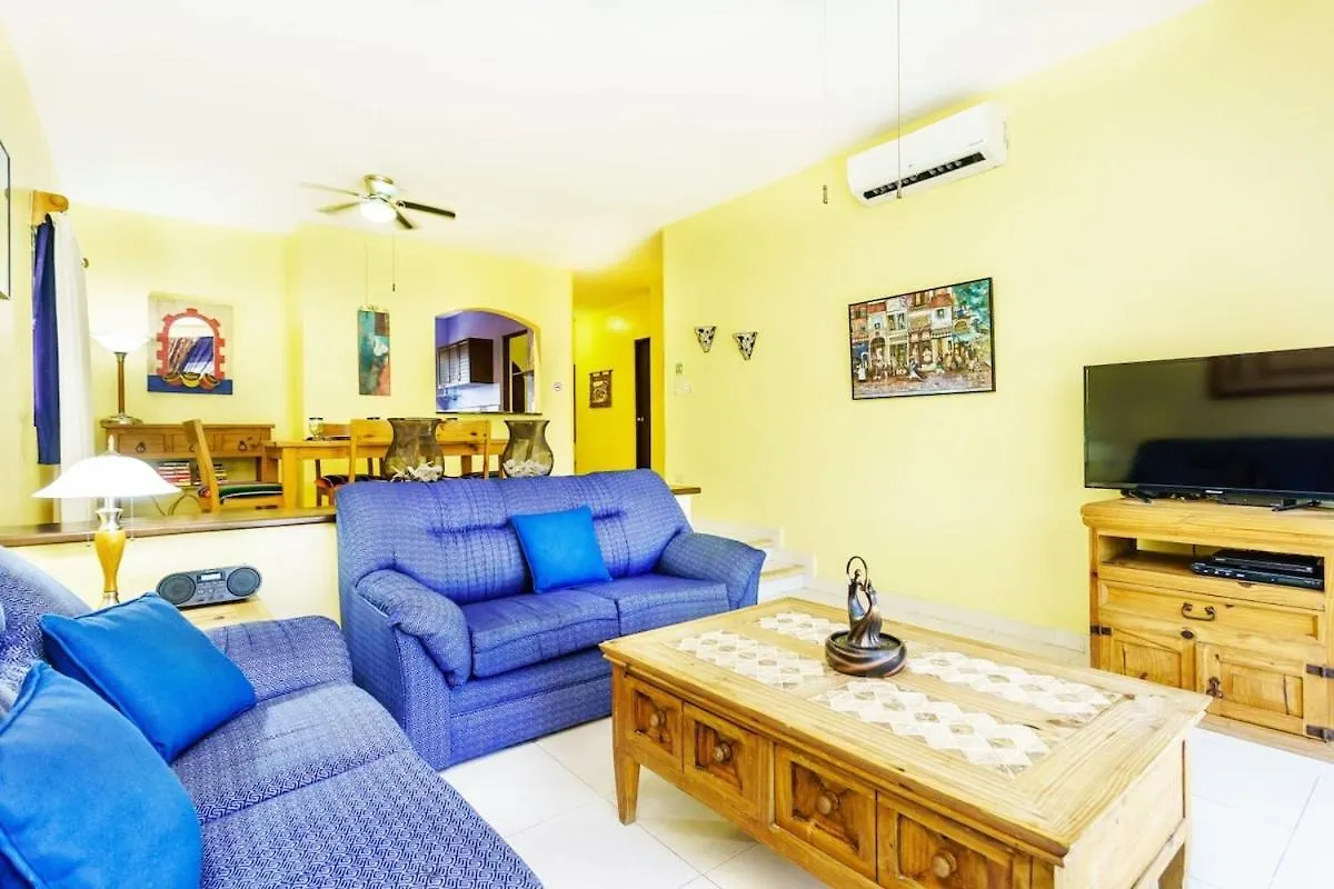 Perfect Villa With Pool Access And Close To The Beach Playa del Carmen